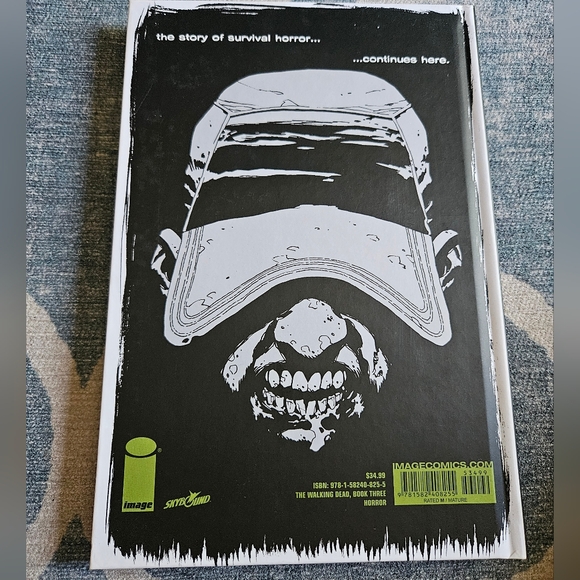 The Walking Dead Book 3 - Picture 2 of 3